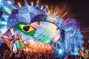 Because of the compaction and light weight of inflatables, organizers of the Tomorrowland music festival in Belgium could ship X-Treme Creations’ inflatable staging at low cost for the offshoot Tomorrowland Brasil 2016. Photo: X-Treme Creations.